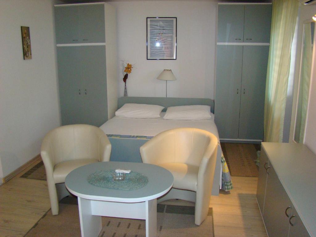 Studio Apartments Kuljis Віс Номер фото